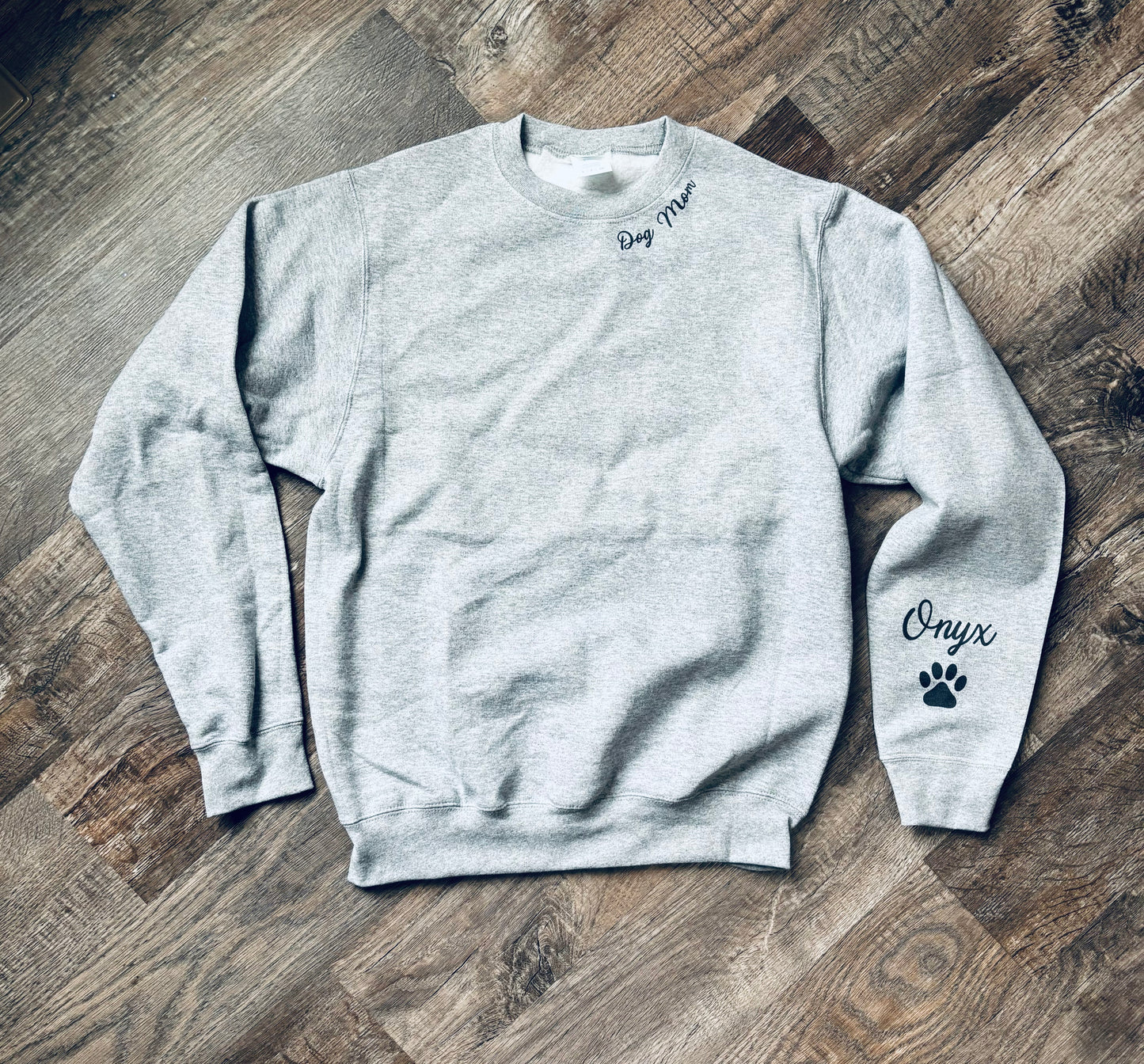 Dog Mom Neckline With Names on Sleeve