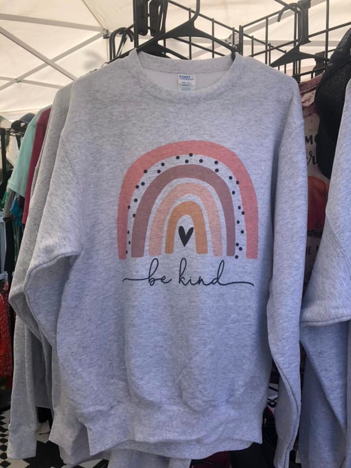 Be kind Rainbow Sweatshirt