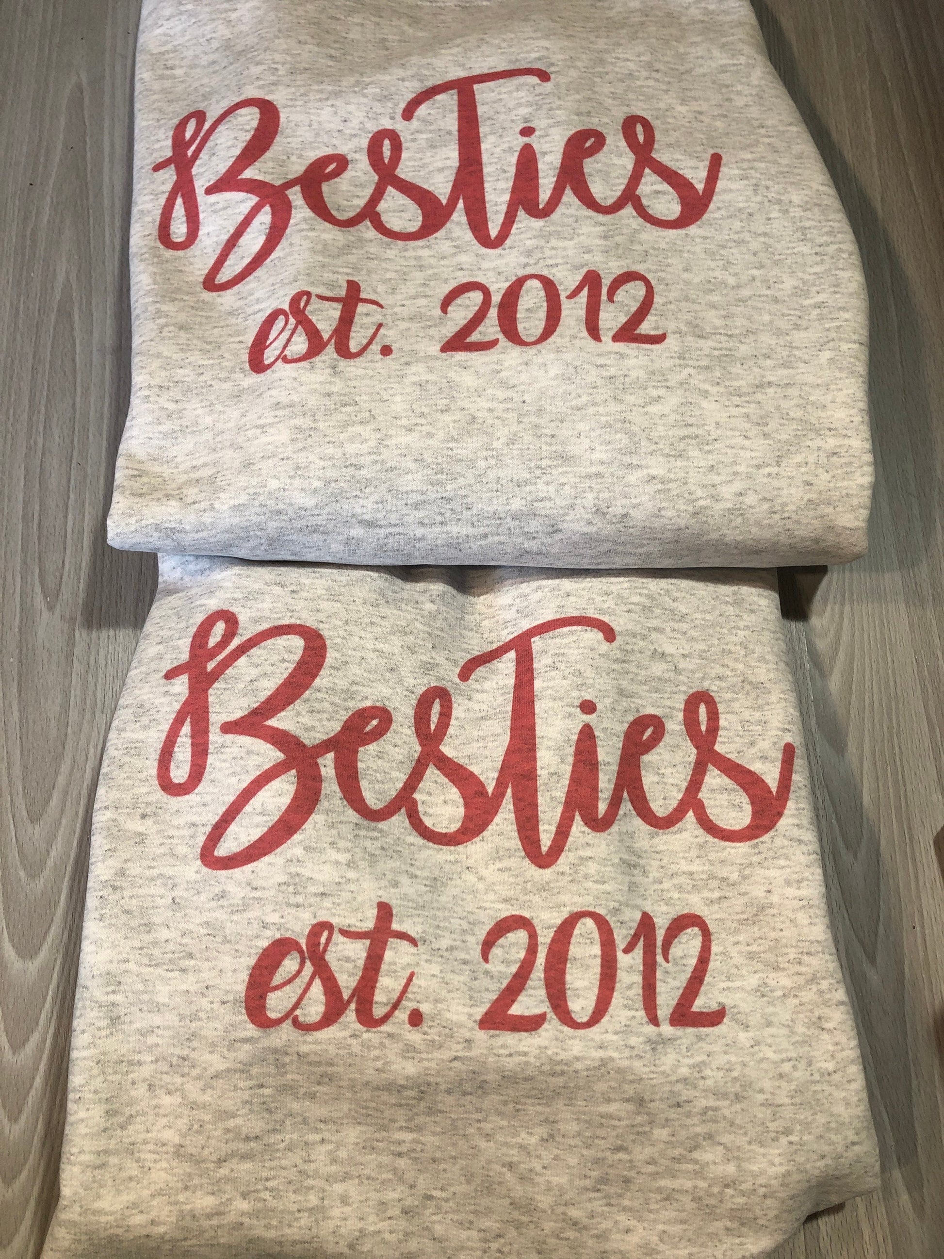 Best Friends Sweatshirt - Liv's Boutique